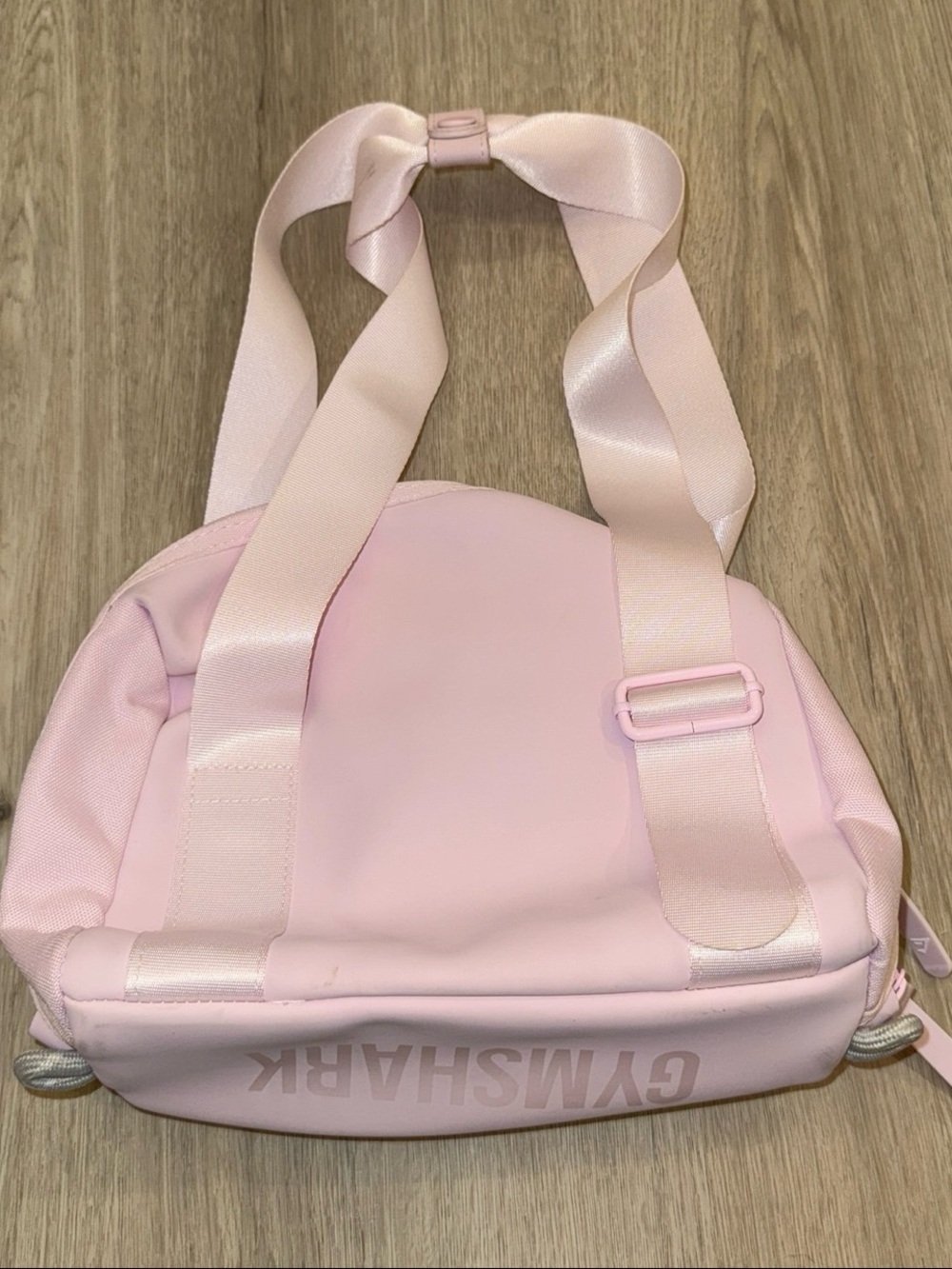 Gymshark Mini Holdall - Picture 4 of 6